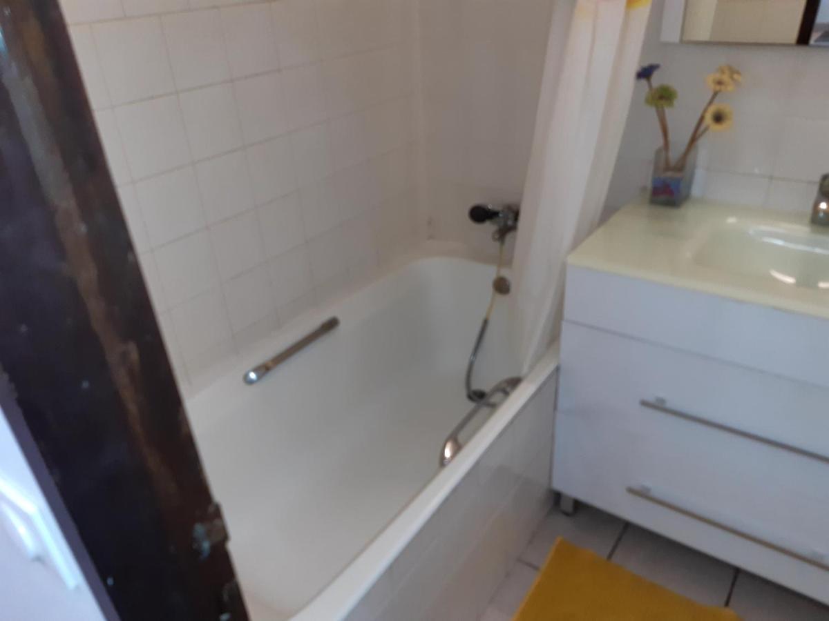 Studio Climatise - Piscine-Plage - 2 A 3 Personnes Sainte-Anne Εξωτερικό φωτογραφία